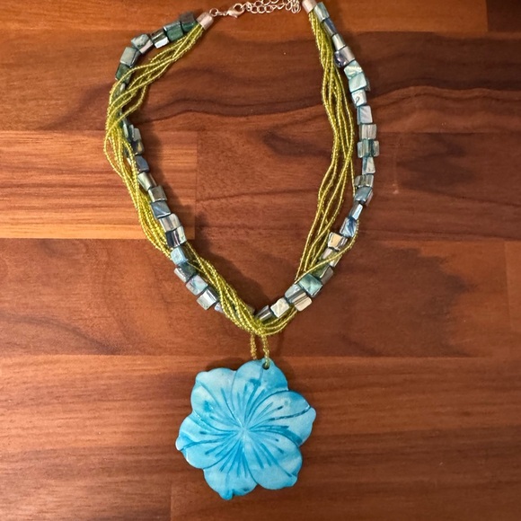 Shell & Glass Necklace Bundle (10) B1 - Picture 11 of 11